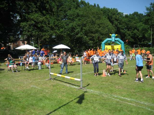 6KAMP 2006 Dorpshuis Vierhouten (Oranje/ijsvereniging)
